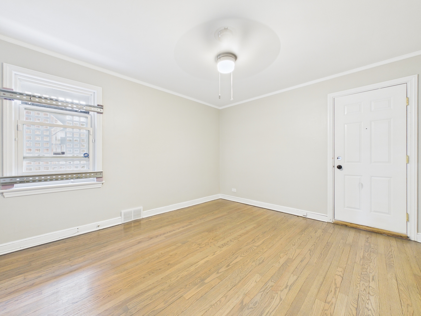 10615 S Vernon Avenue, Chicago, IL 60628