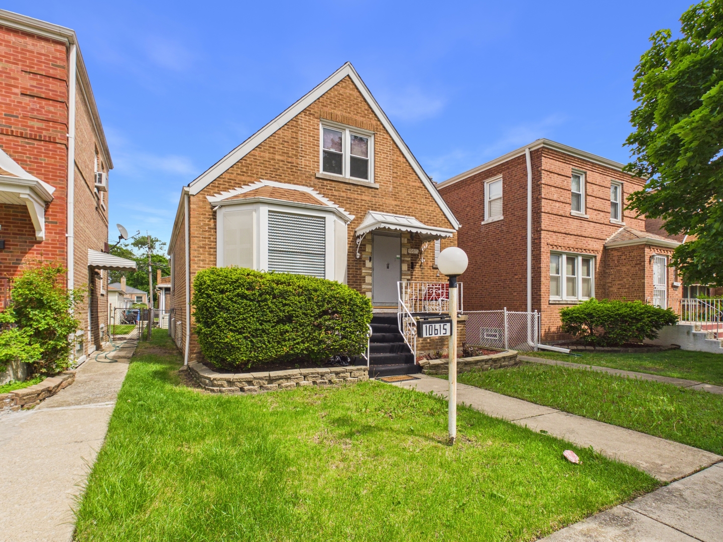 10615 S Vernon Avenue, Chicago, IL 60628