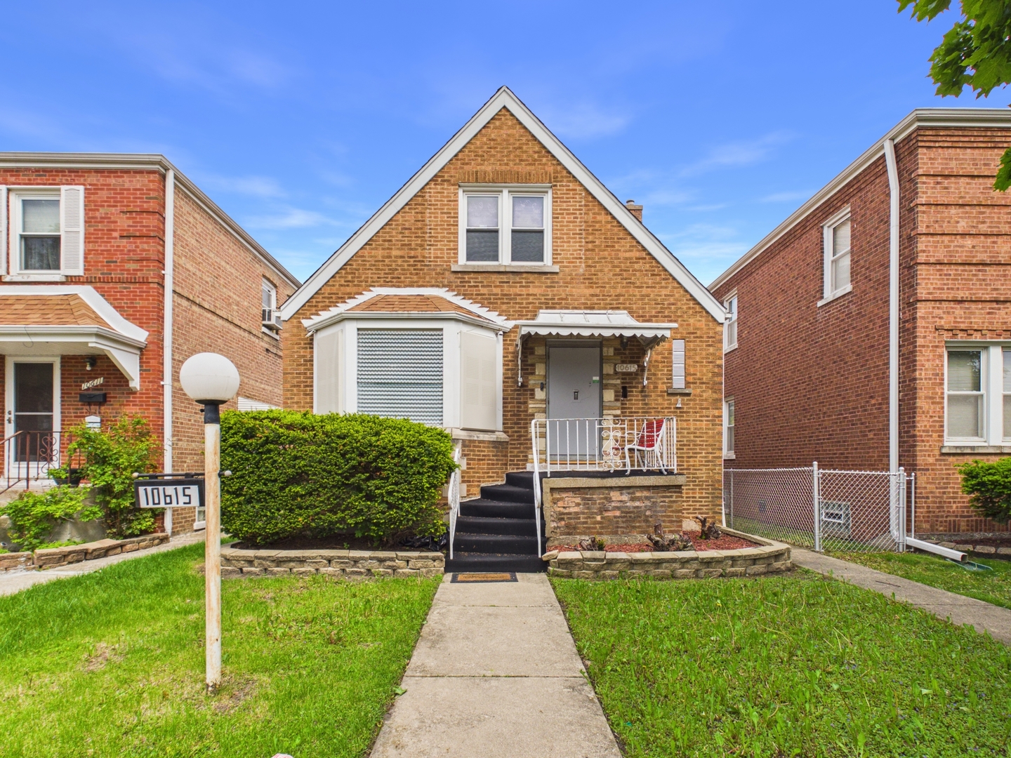 10615 S Vernon Avenue, Chicago, IL 60628
