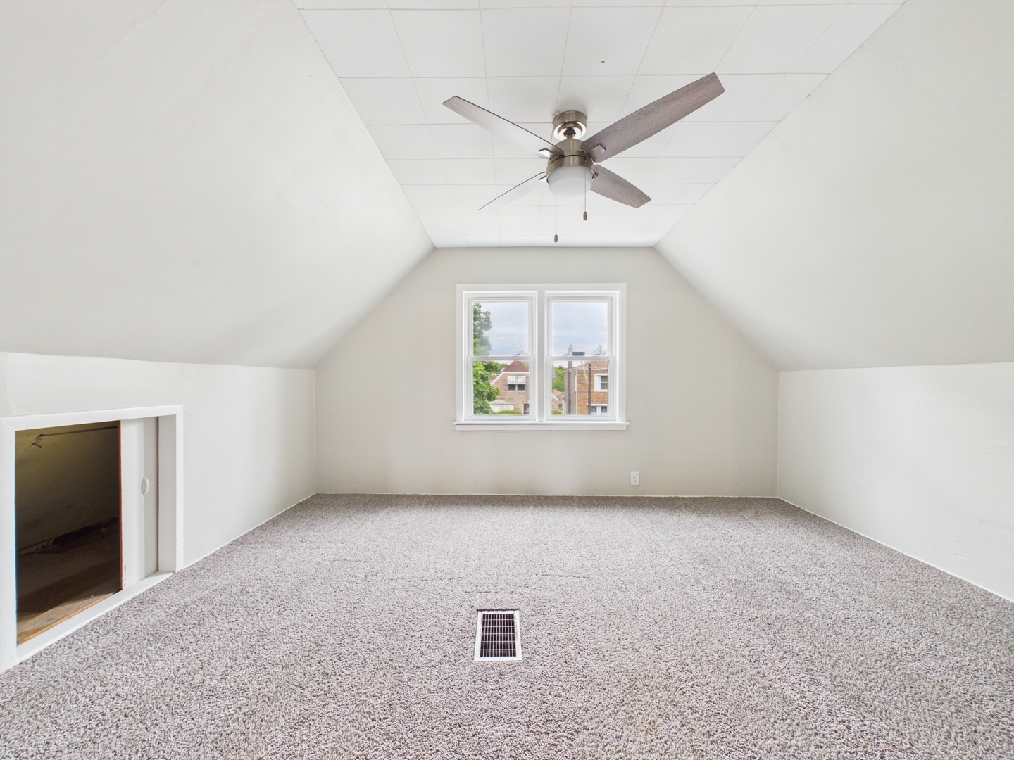 10615 S Vernon Avenue, Chicago, IL 60628