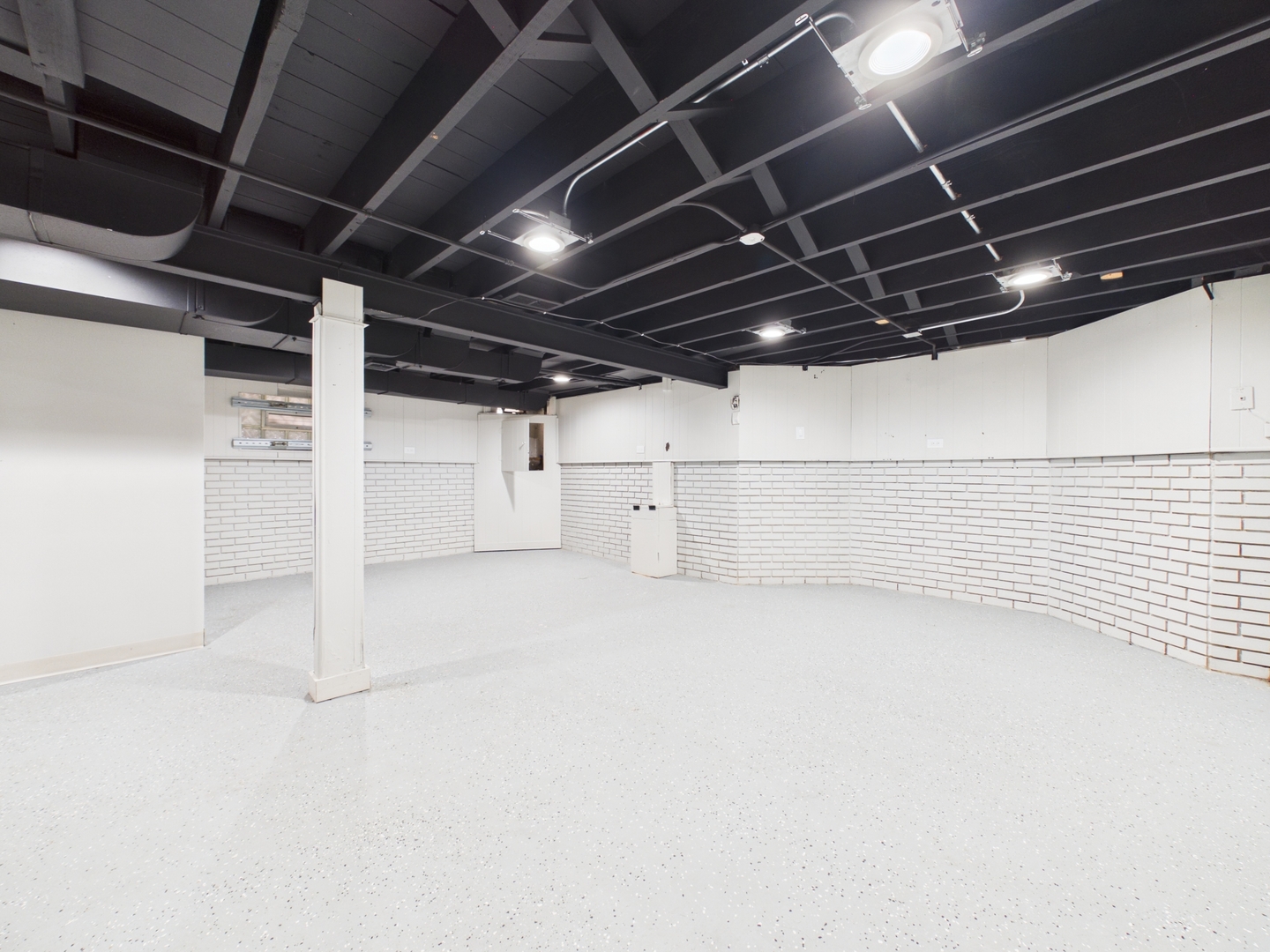 10615 S Vernon Avenue, Chicago, IL 60628