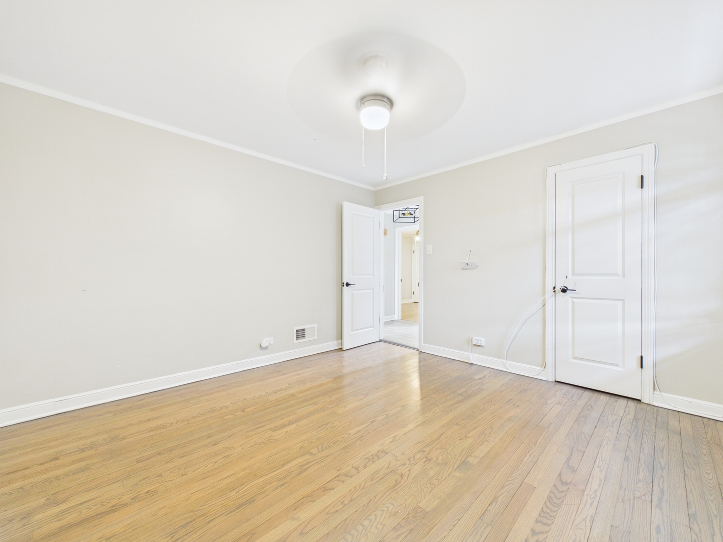 10615 S Vernon Avenue, Chicago, IL 60628