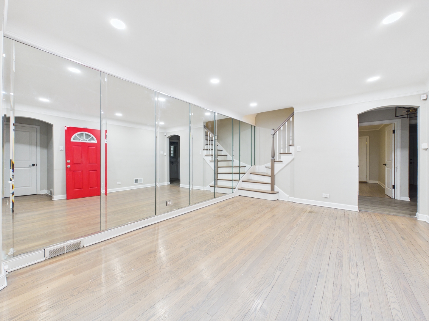 10615 S Vernon Avenue, Chicago, IL 60628