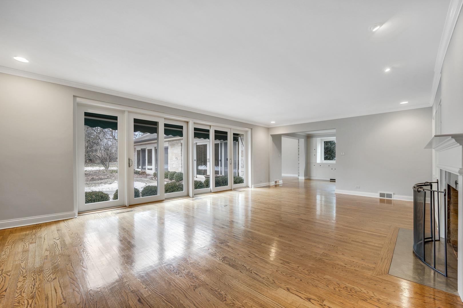 120 E 8th Street, Hinsdale, IL 60521