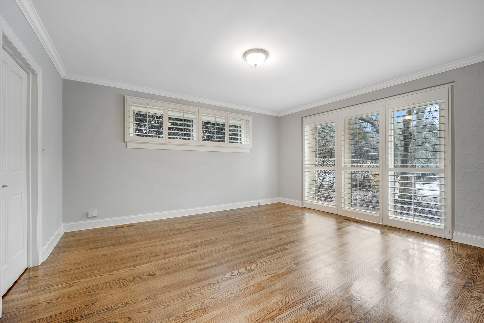120 E 8th Street, Hinsdale, IL 60521