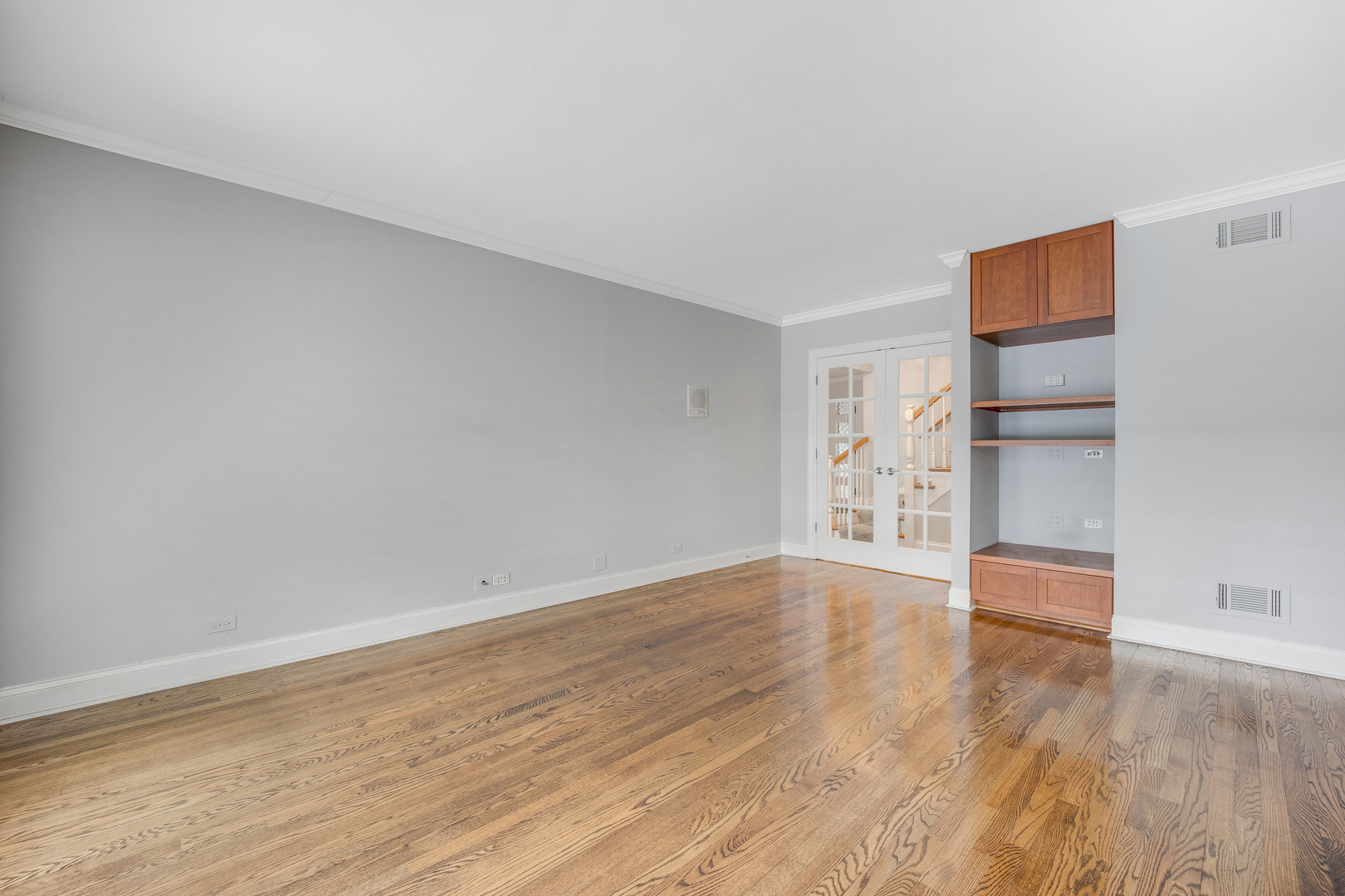 120 E 8th Street, Hinsdale, IL 60521
