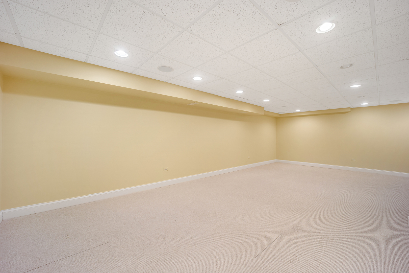 120 E 8th Street, Hinsdale, IL 60521