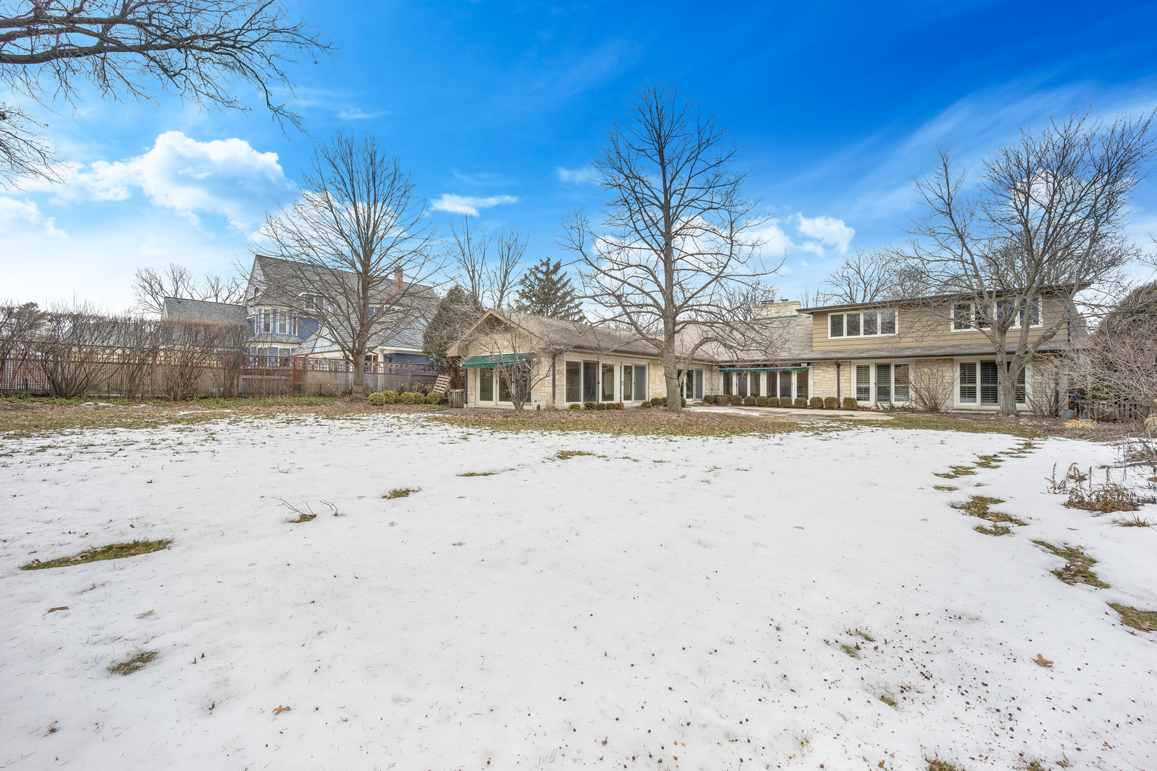 120 E 8th Street, Hinsdale, IL 60521
