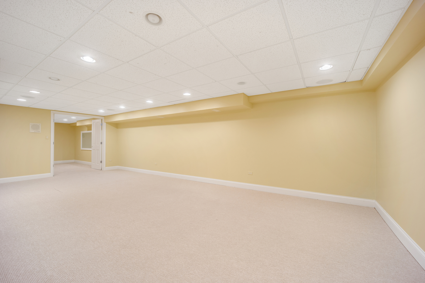 120 E 8th Street, Hinsdale, IL 60521