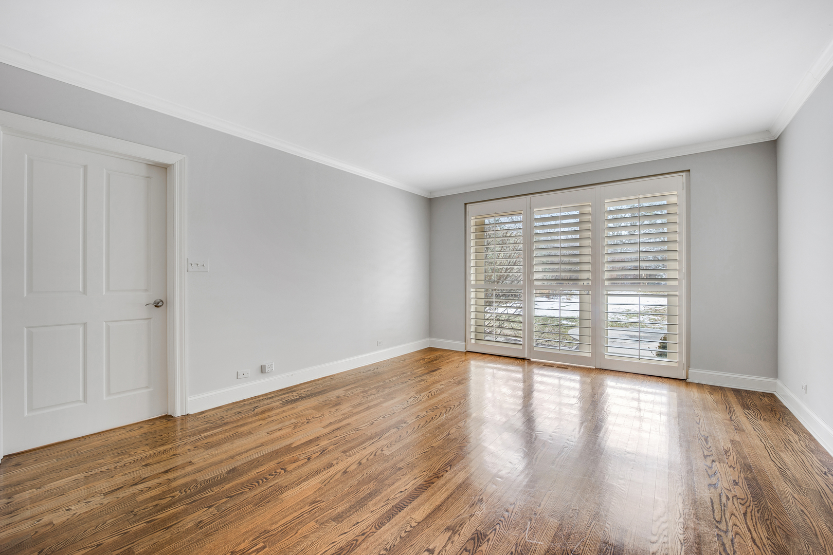 120 E 8th Street, Hinsdale, IL 60521