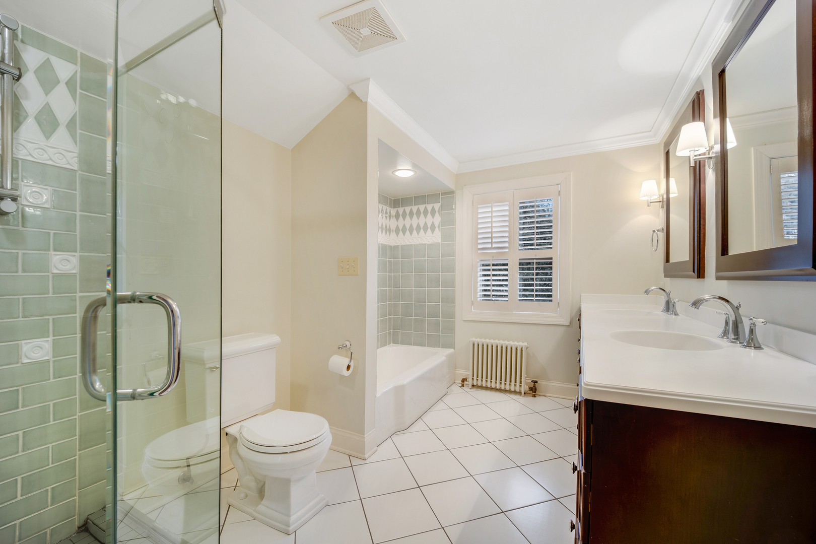 120 E 8th Street, Hinsdale, IL 60521
