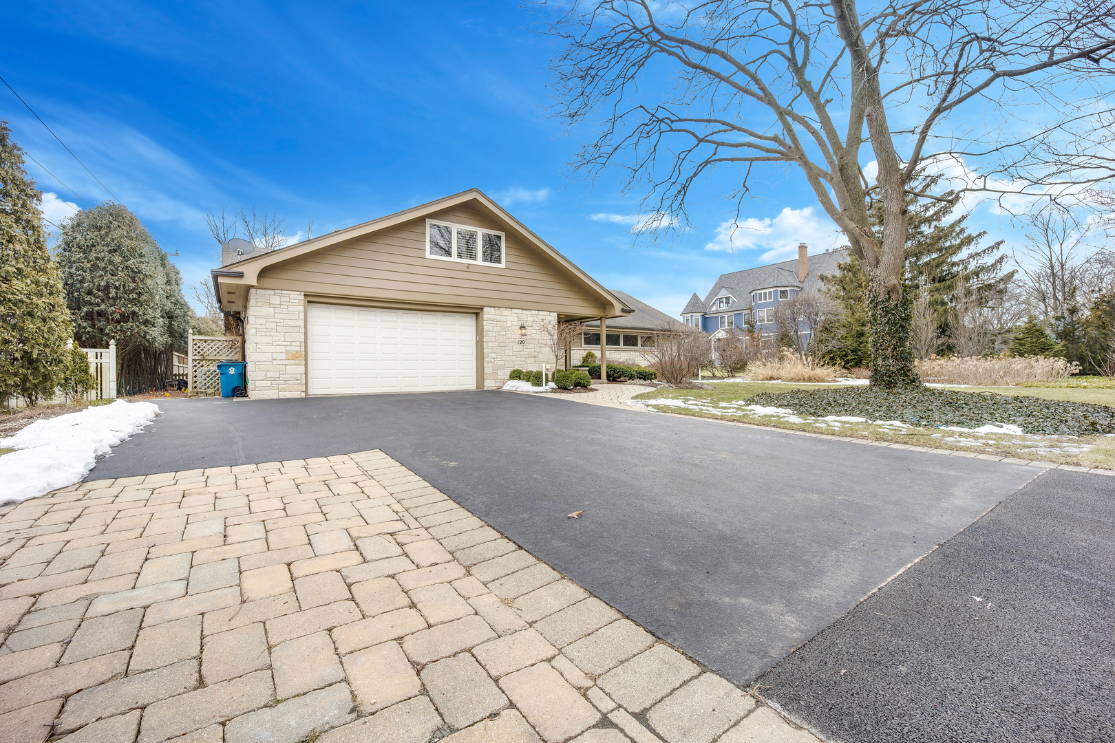 120 E 8th Street, Hinsdale, IL 60521