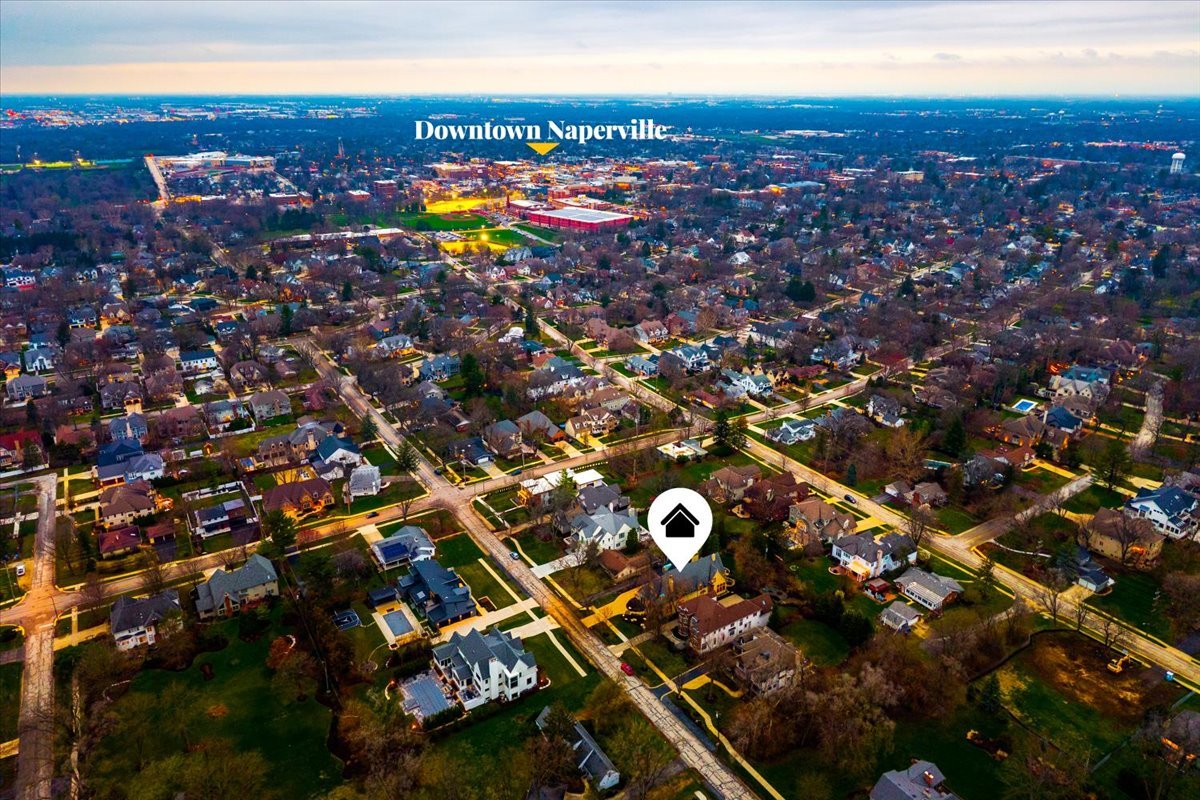 849 E Hillside Road, Naperville, IL 60540