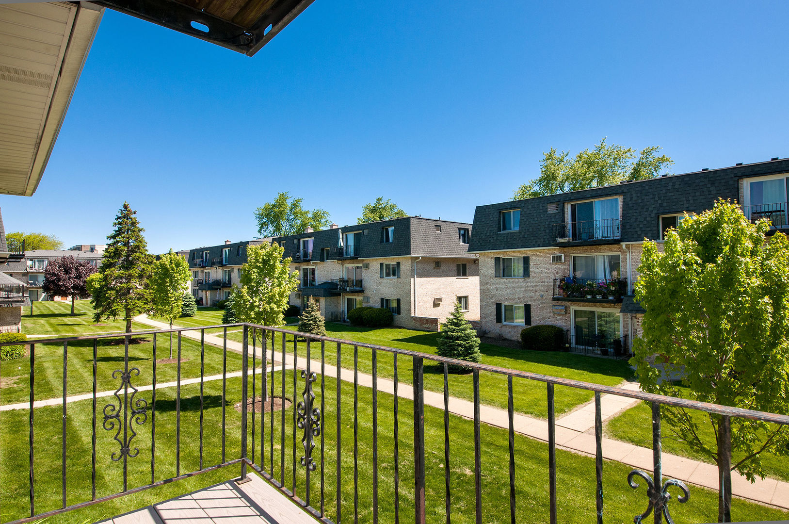 1303 N Baldwin Court #2D, Palatine, IL 60074