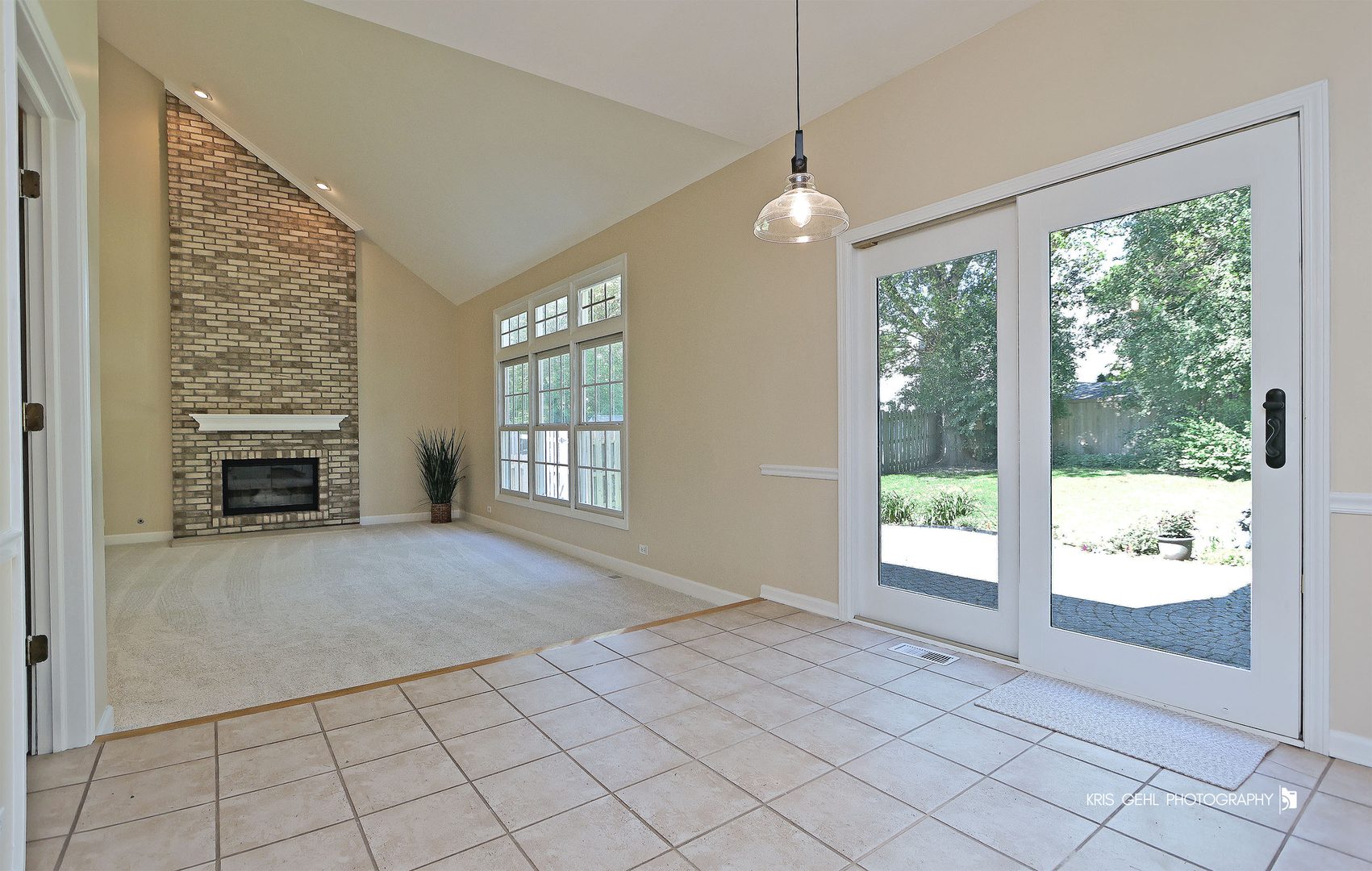 1096 Chesapeake Boulevard, Grayslake, IL 60030