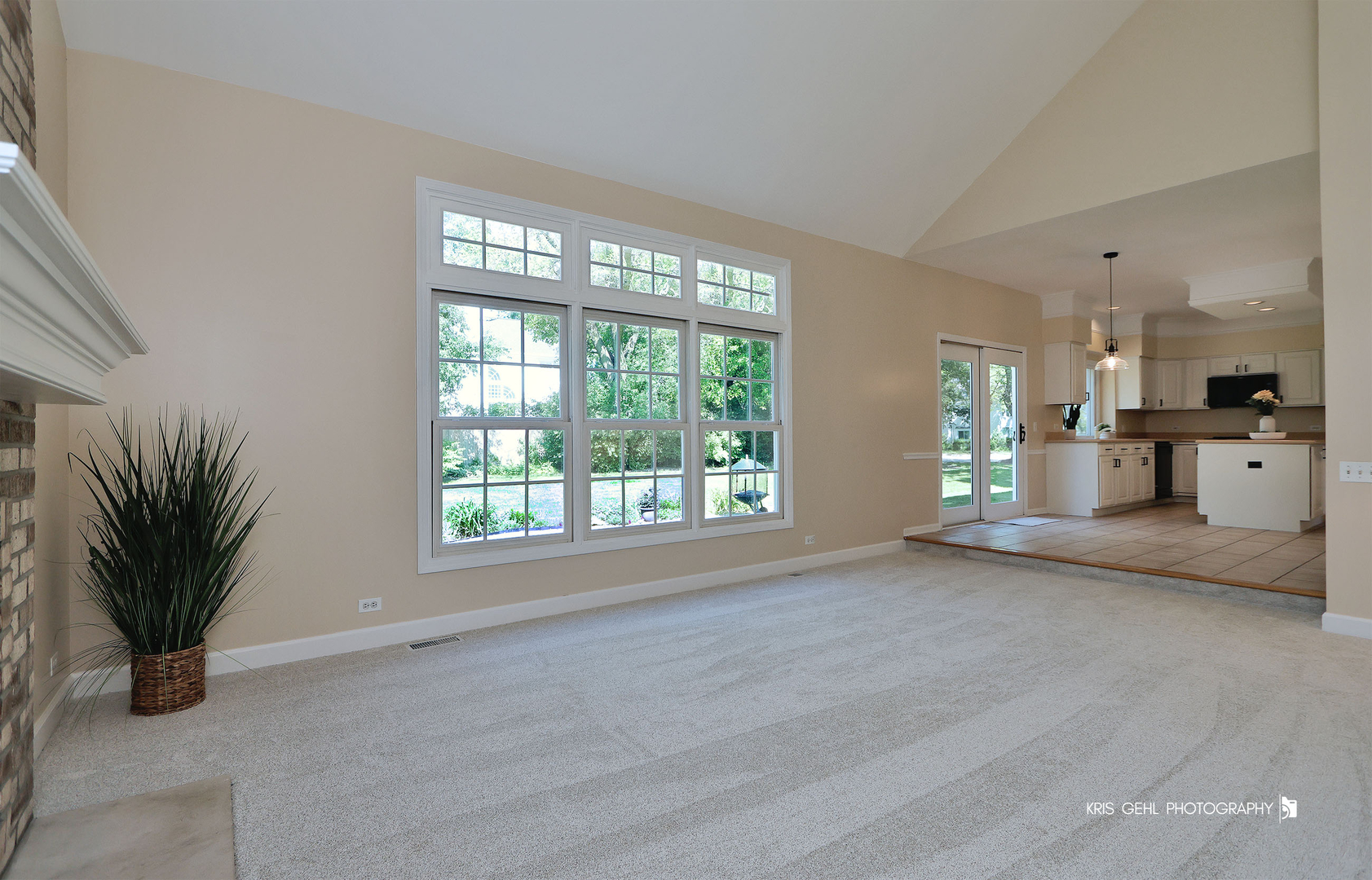 1096 Chesapeake Boulevard, Grayslake, IL 60030