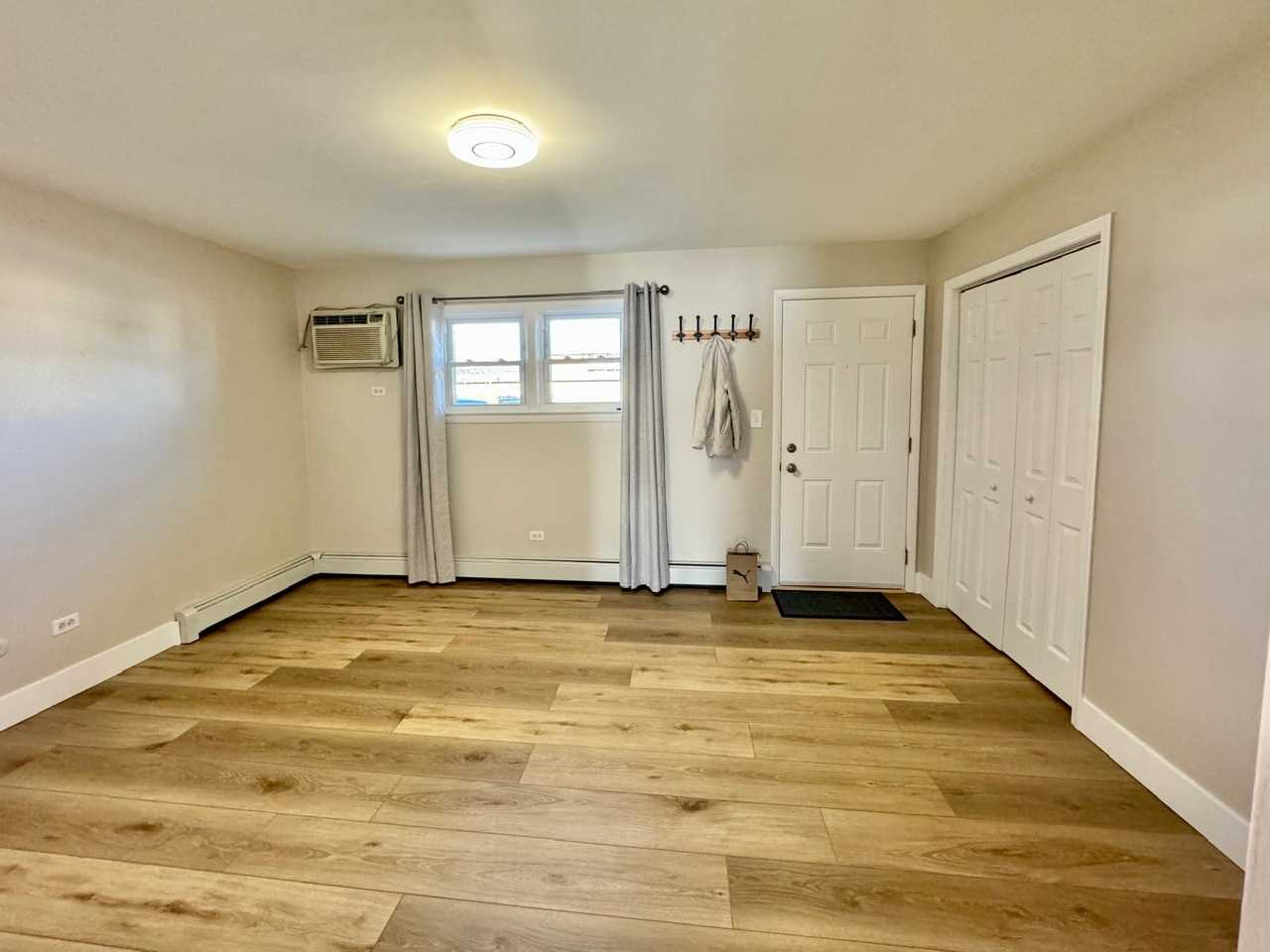 1105 Holiday Lane #7, Des Plaines, IL 60016