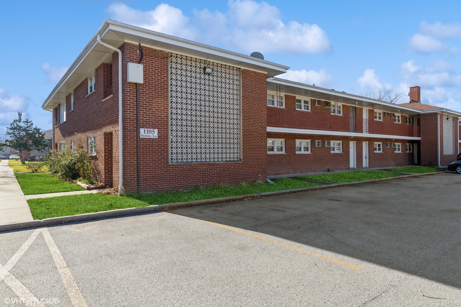 1105 Holiday Lane #7, Des Plaines, IL 60016