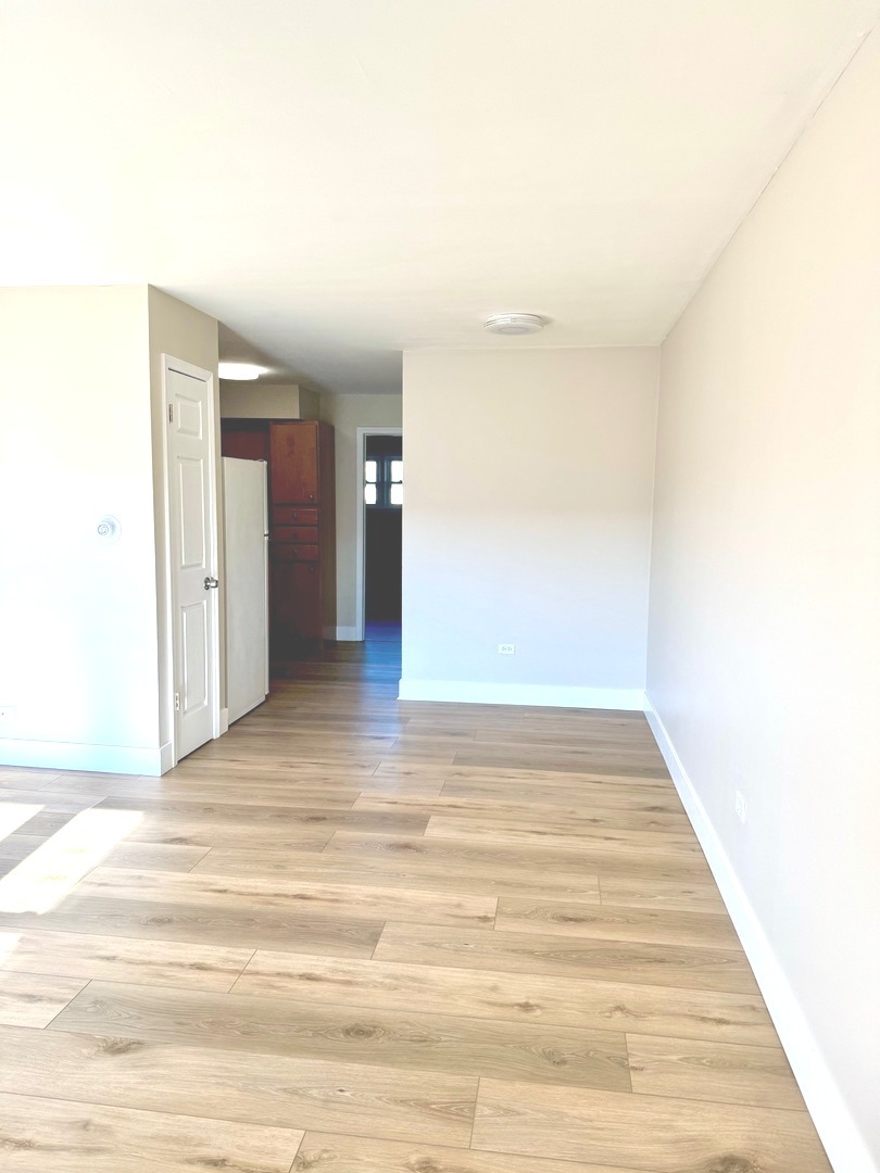 1105 Holiday Lane #7, Des Plaines, IL 60016