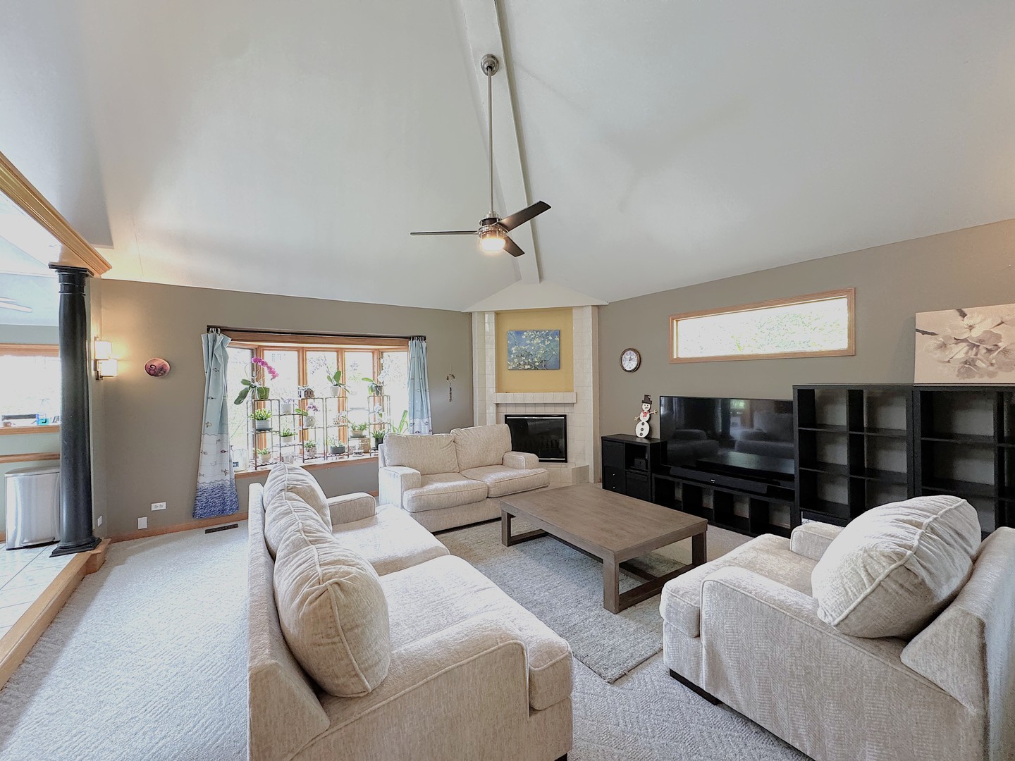 623 Steamboat Road, Naperville, IL 60565