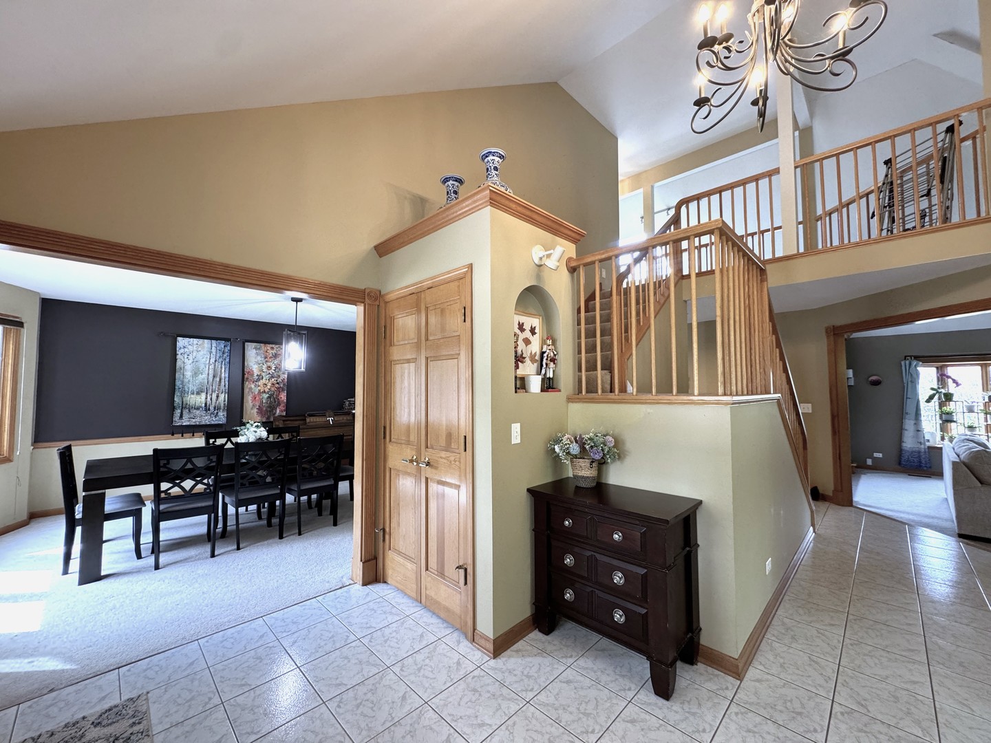623 Steamboat Road, Naperville, IL 60565