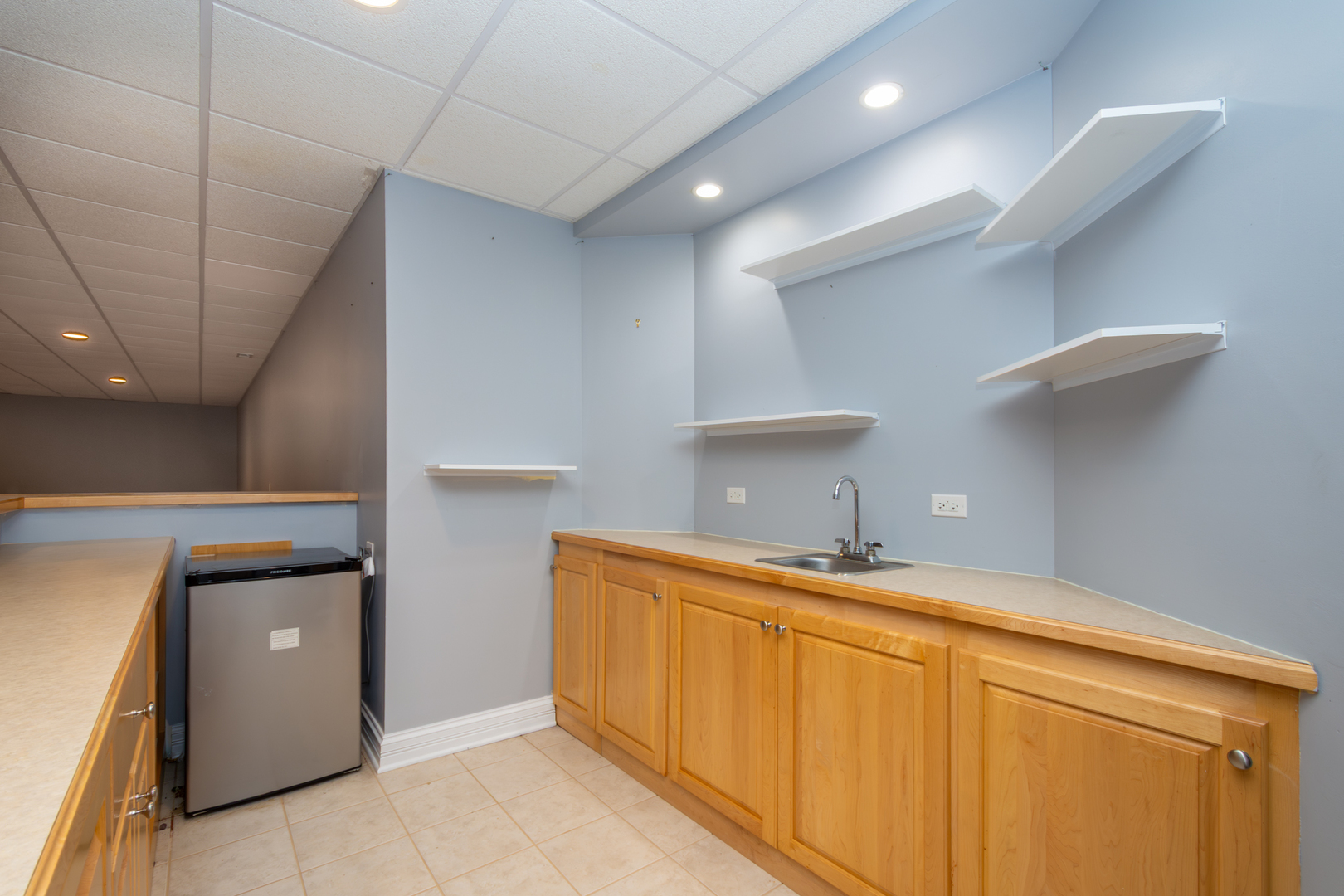 10303 Fox Bluff Lane, Spring Grove, IL 60081