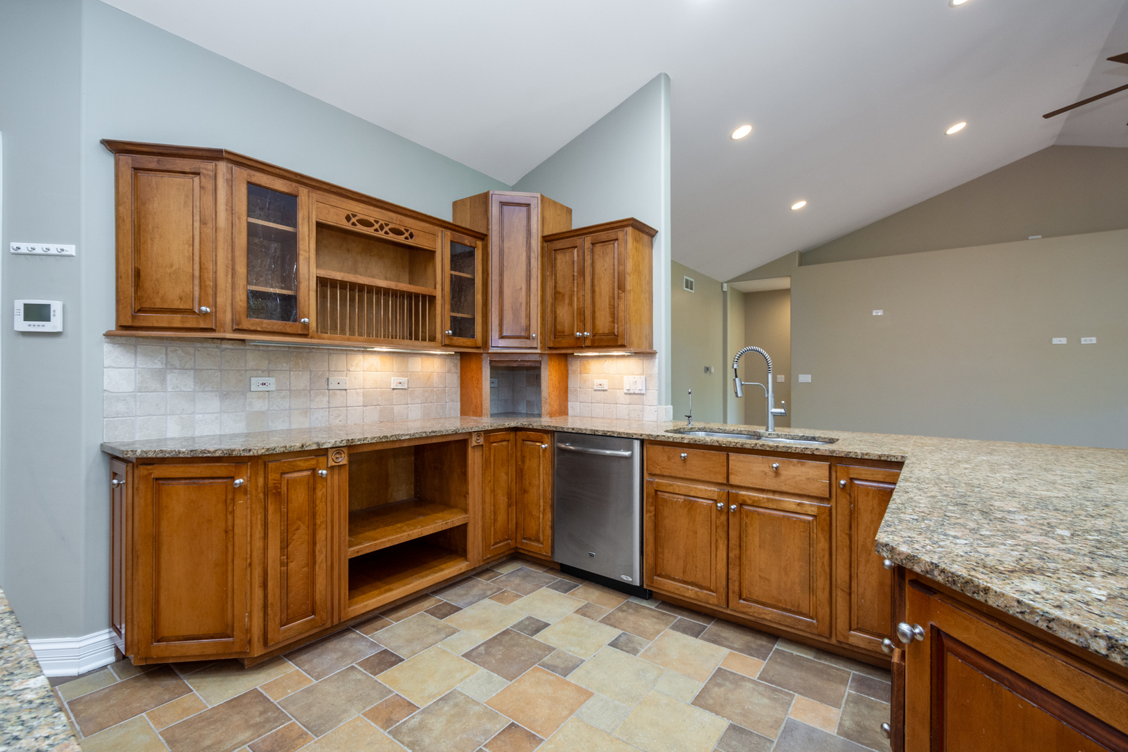 10303 Fox Bluff Lane, Spring Grove, IL 60081