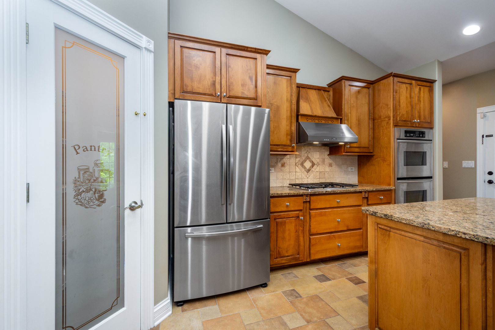 10303 Fox Bluff Lane, Spring Grove, IL 60081