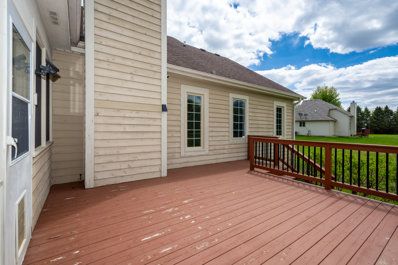 10303 Fox Bluff Lane, Spring Grove, IL 60081
