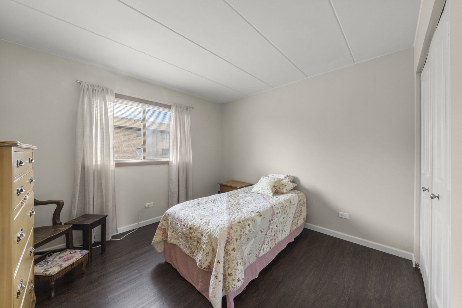 8810 W 140th Street #212, Orland Park, IL 60462