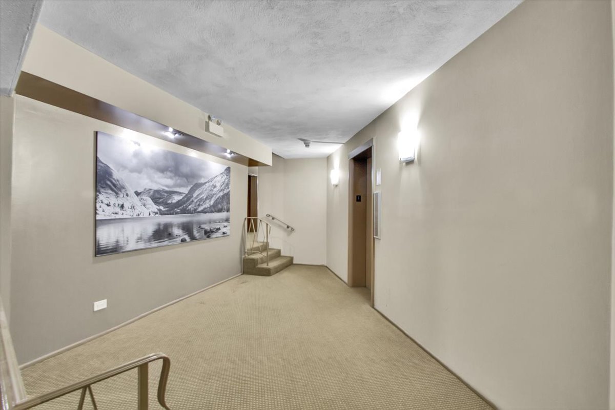 1301 N Western Avenue #134, Lake Forest, IL 60045