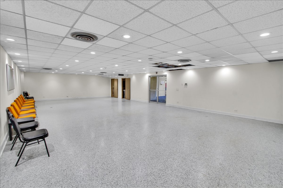 1301 N Western Avenue #134, Lake Forest, IL 60045