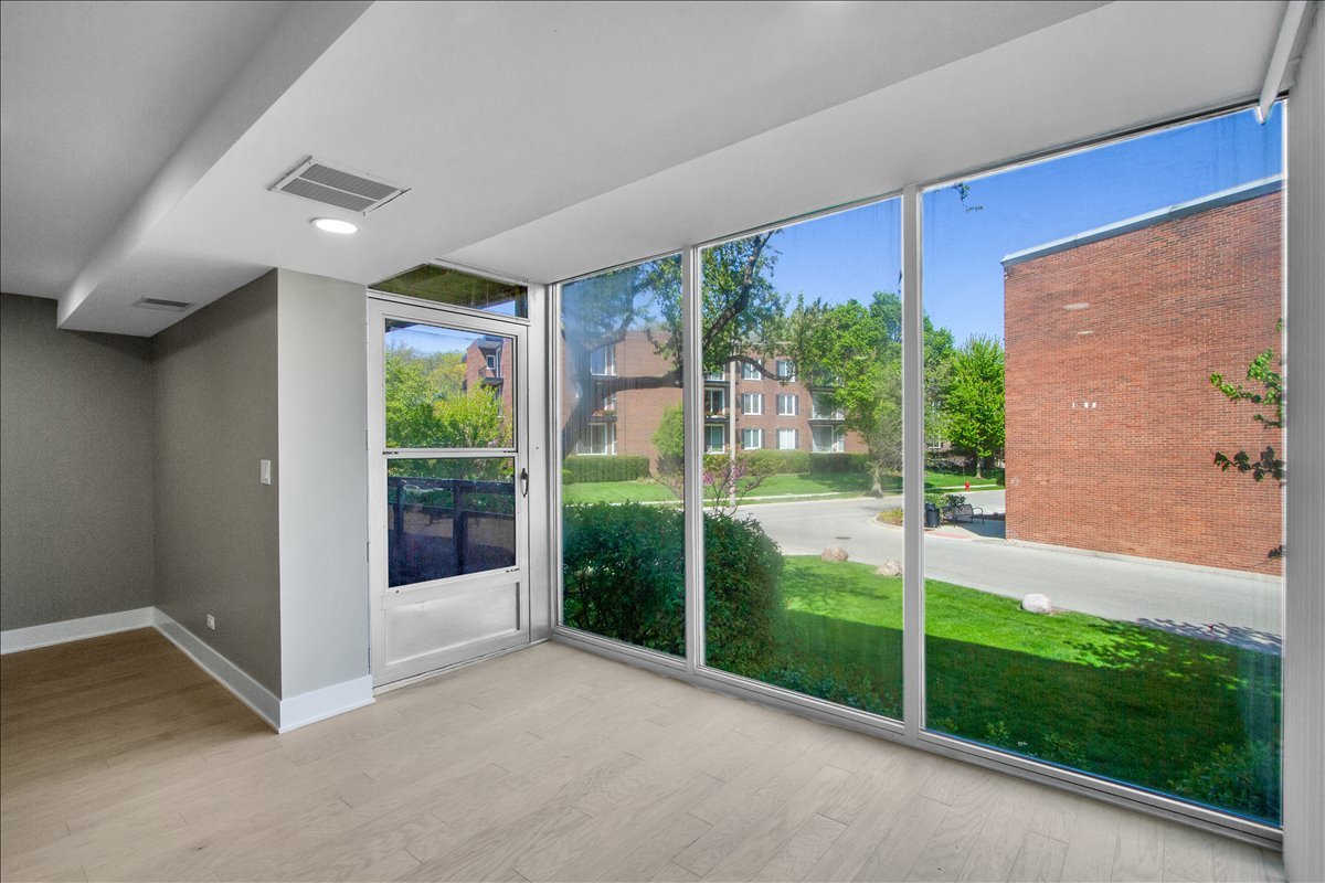 1301 N Western Avenue #134, Lake Forest, IL 60045