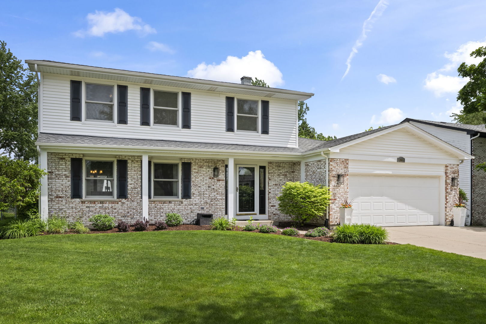 4095 Victoria Drive, Hoffman Estates, IL 60192