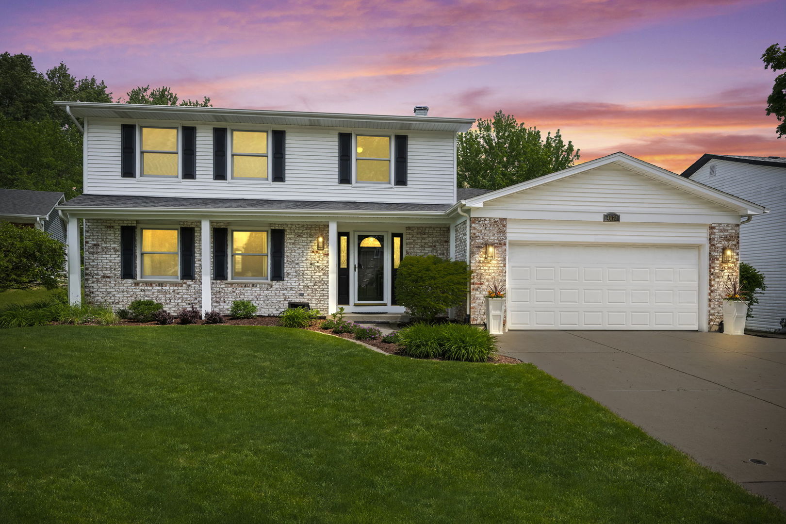 4095 Victoria Drive, Hoffman Estates, IL 60192