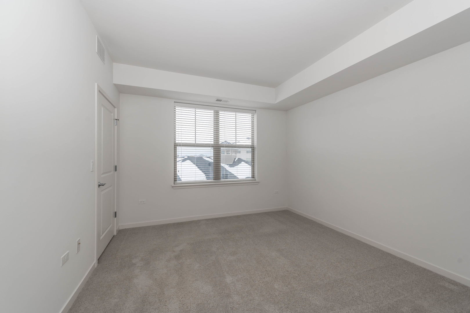 21599 W Field Court #10-211, Deer Park, IL 60010