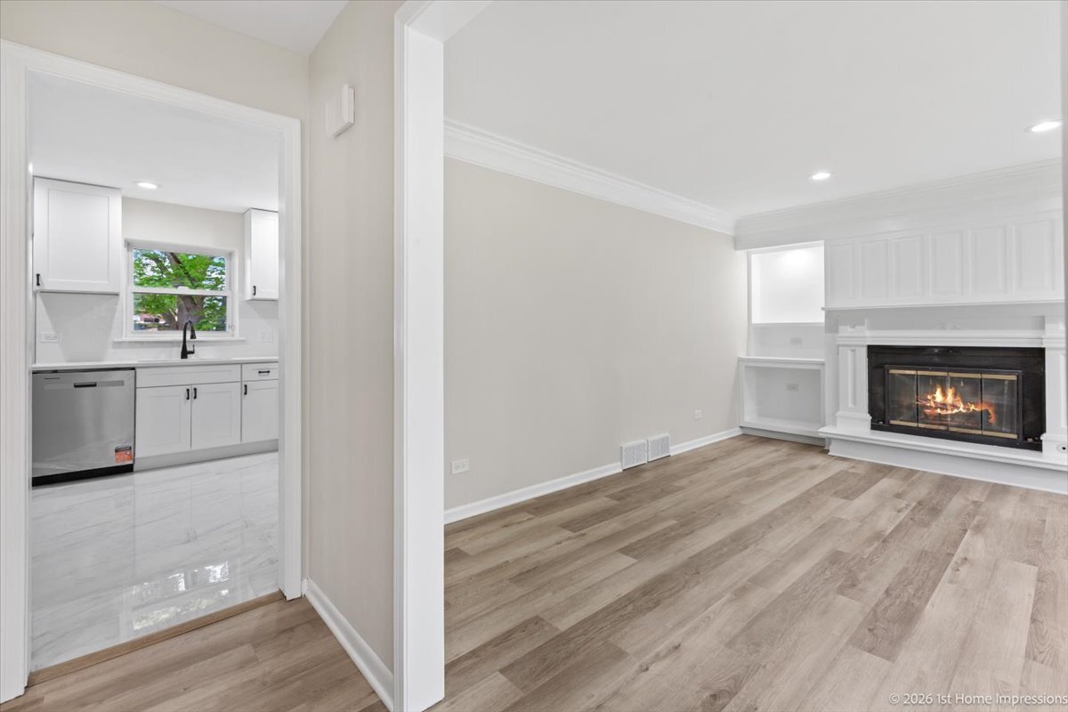 17028 Evans Drive, South Holland, IL 60473