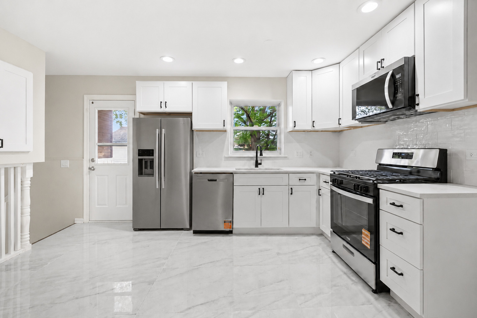 17028 Evans Drive, South Holland, IL 60473