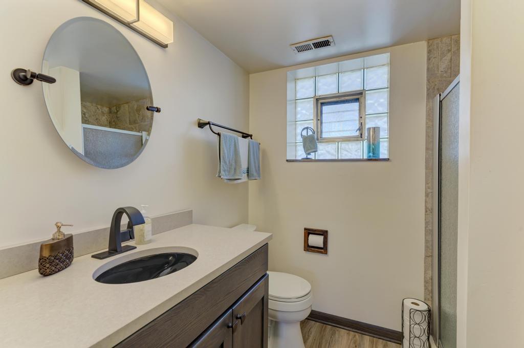 8207 S 82nd Avenue, Justice, IL 60458