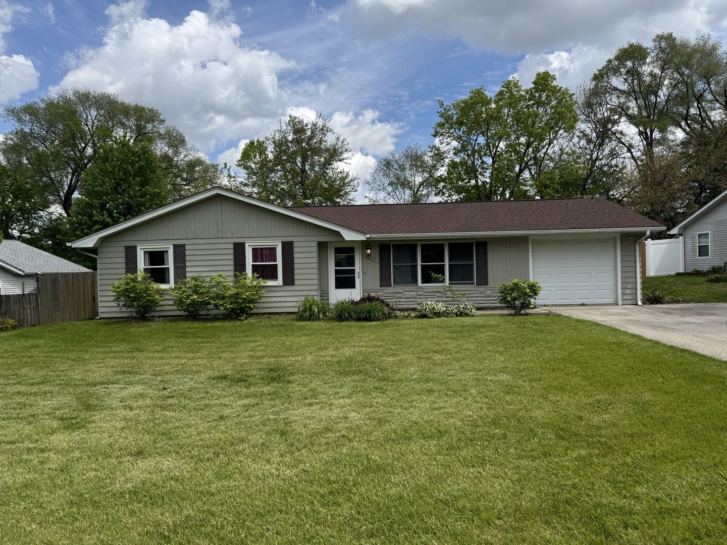 15013 Hartman Drive, Romeoville, IL 60446
