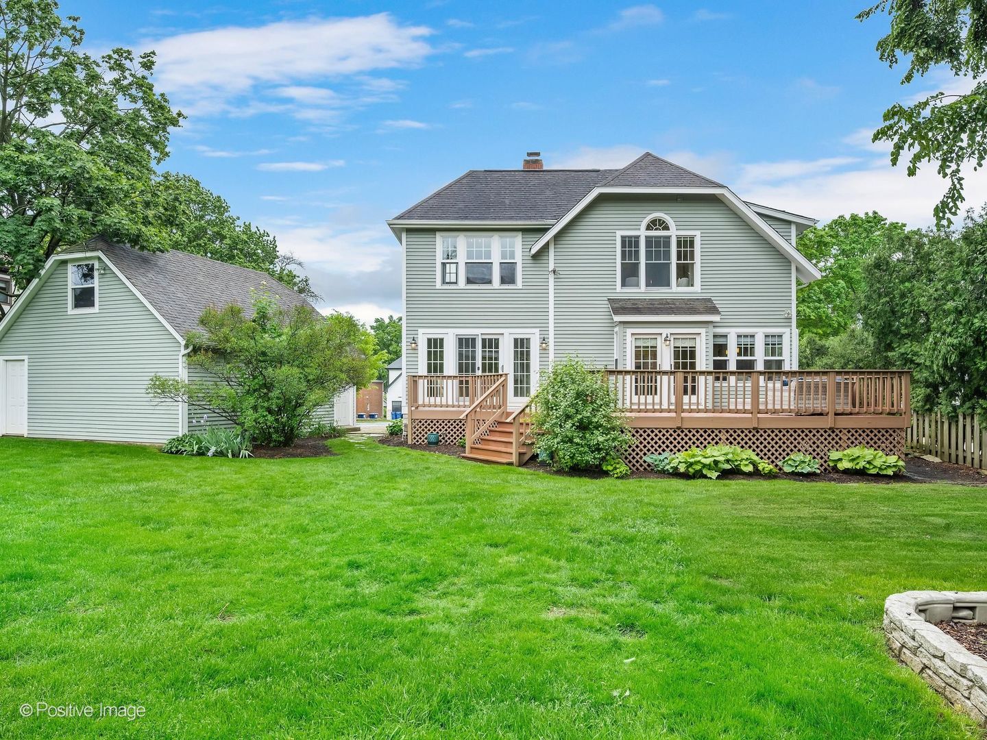 30 Waverly Avenue, Clarendon Hills, IL 60514
