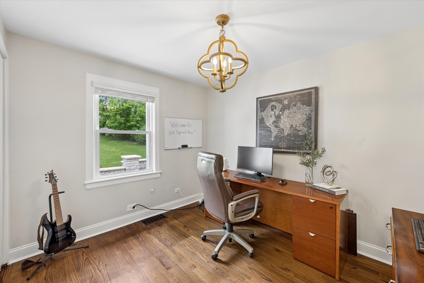 304 Bryant Avenue, Glen Ellyn, IL 60137