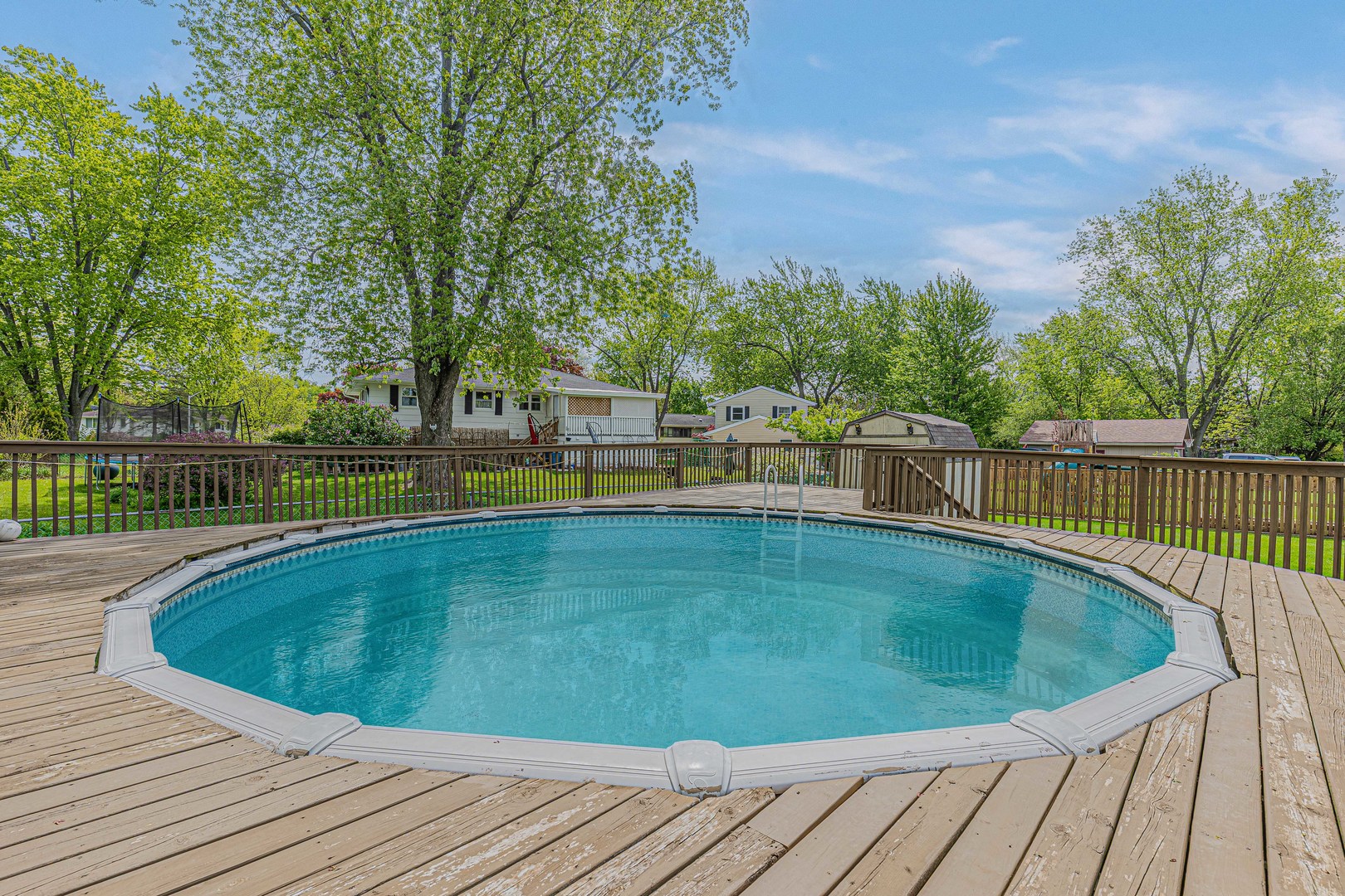 635 S SPRINGINSGUTH Road, Schaumburg, IL 60193