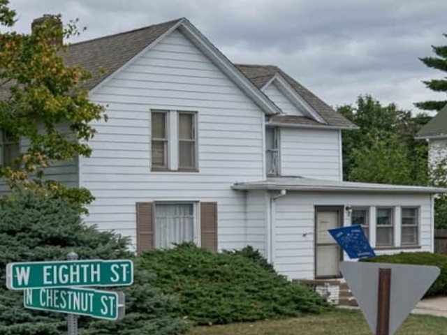 220 W 8th Street, Kewanee, IL 61443