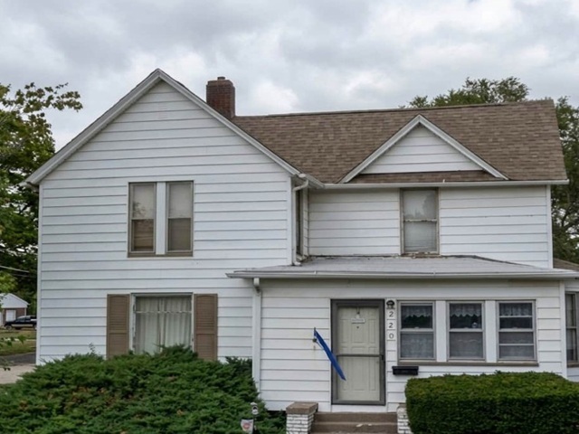 220 W 8th Street, Kewanee, IL 61443