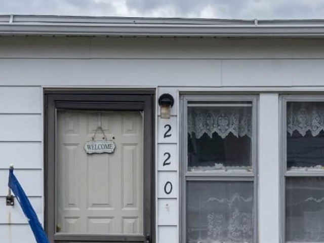 220 W 8th Street, Kewanee, IL 61443