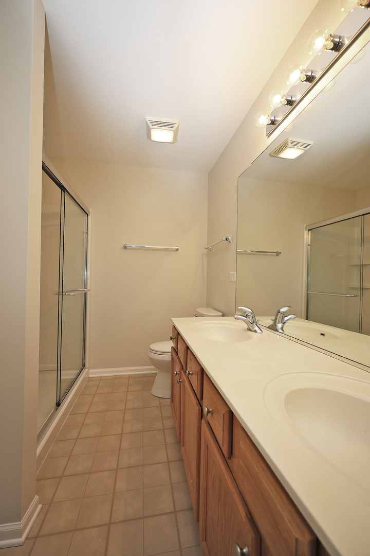 24854 W Gates Lane, Plainfield, IL 60585