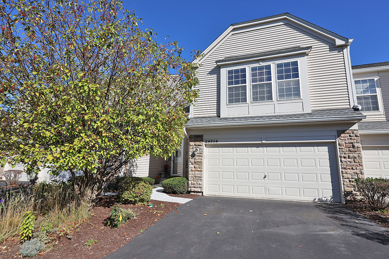 24854 W Gates Lane, Plainfield, IL 60585