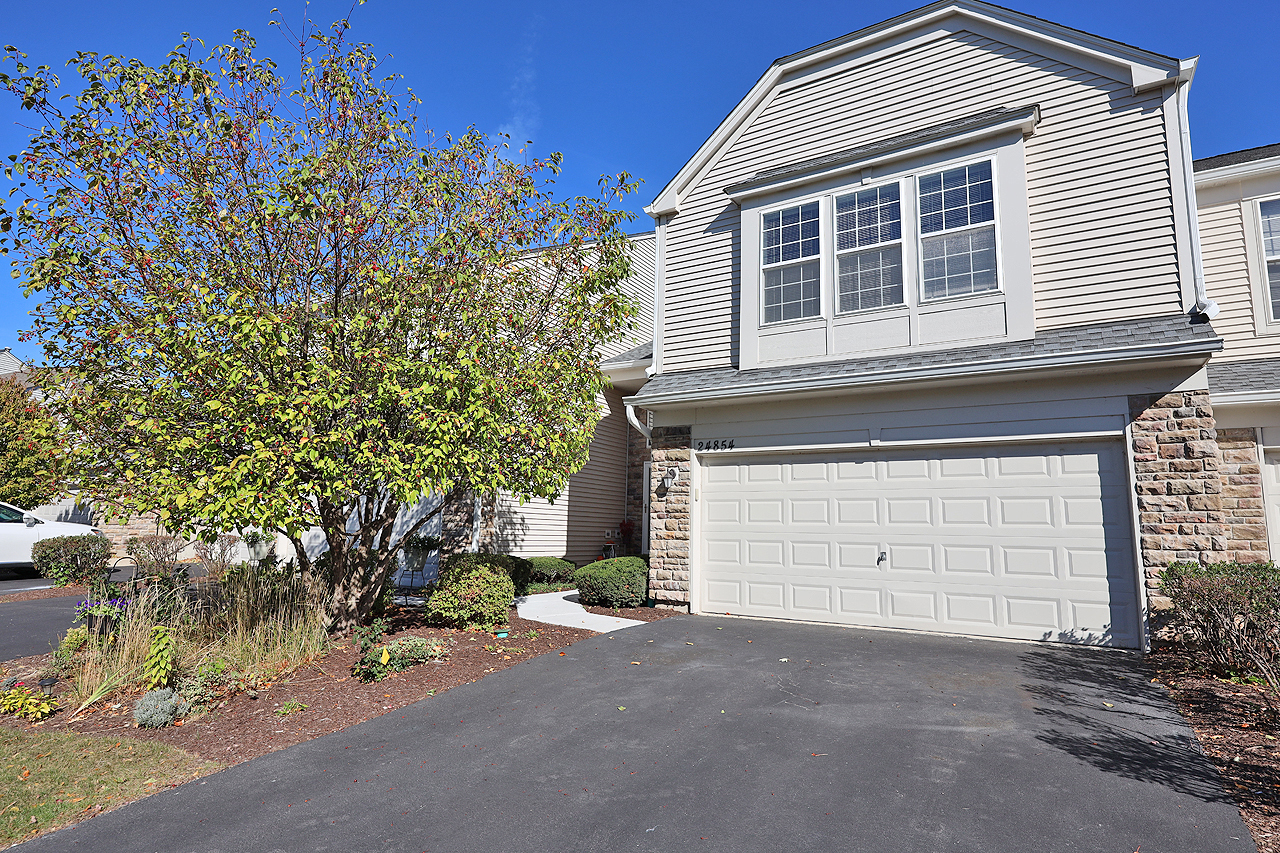 24854 W Gates Lane, Plainfield, IL 60585
