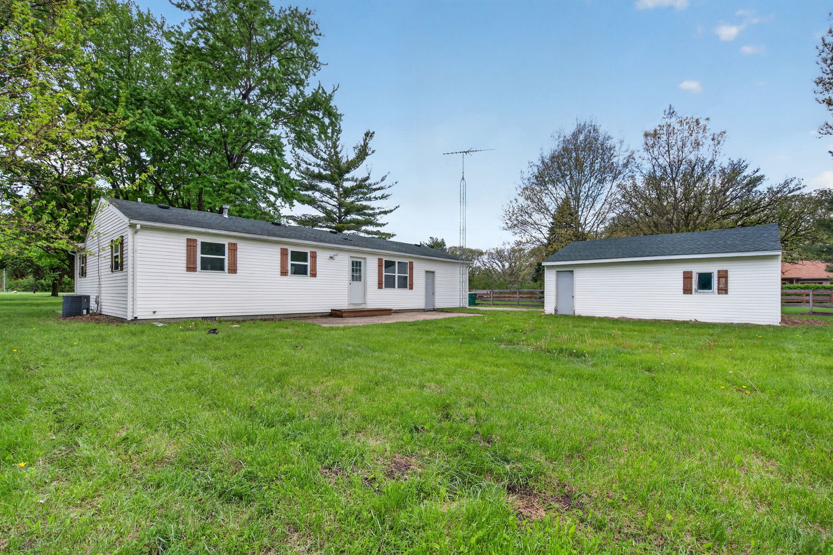 22238 W Highway 113, Wilmington, IL 60481